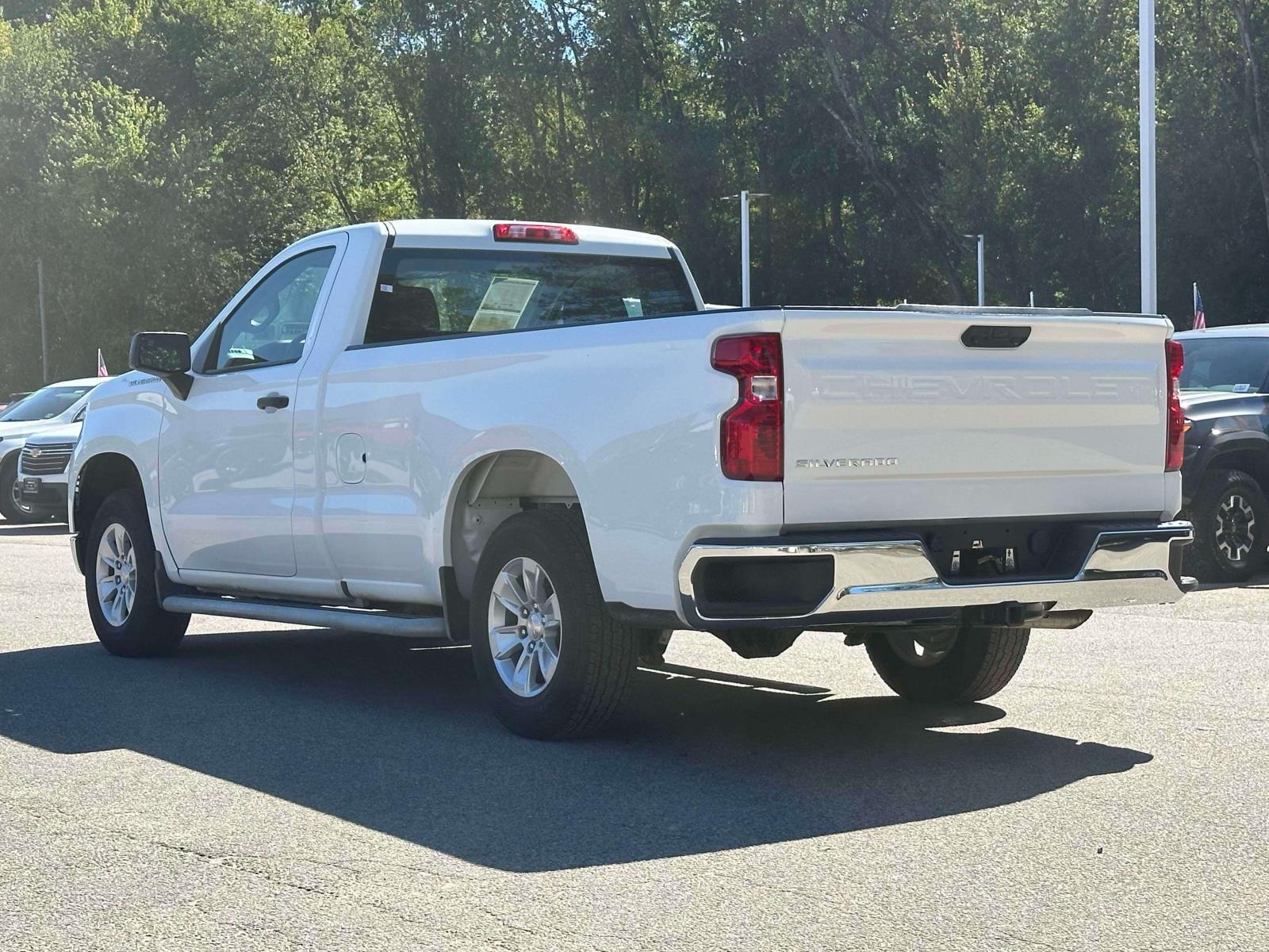 2024 Chevrolet Silverado 1500 Work Truck photo 3