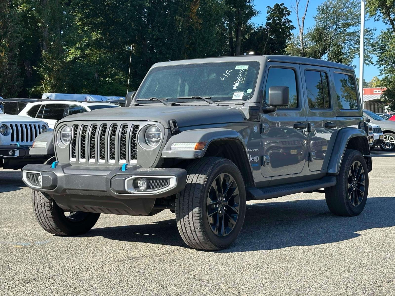 2022 Jeep Wrangler 4xe Unlimited Sahara Sport photo 2