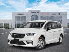 2026 Chrysler Pacifica LIMITED AWD Passenger Van