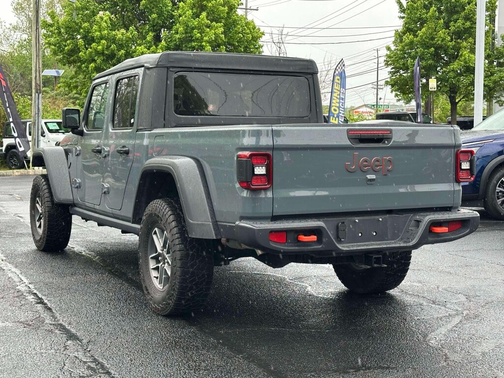 Used 2025 Jeep Gladiator Mojave 4x4 Crew Cab Pickup