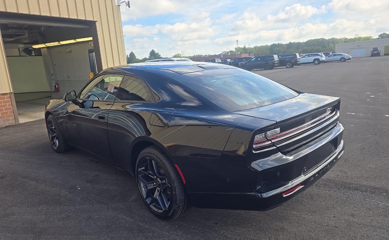 Used 2024 Dodge Charger Daytona R/T with VIN 2C3CDBCK2RR194807 for sale in Little Falls, NJ