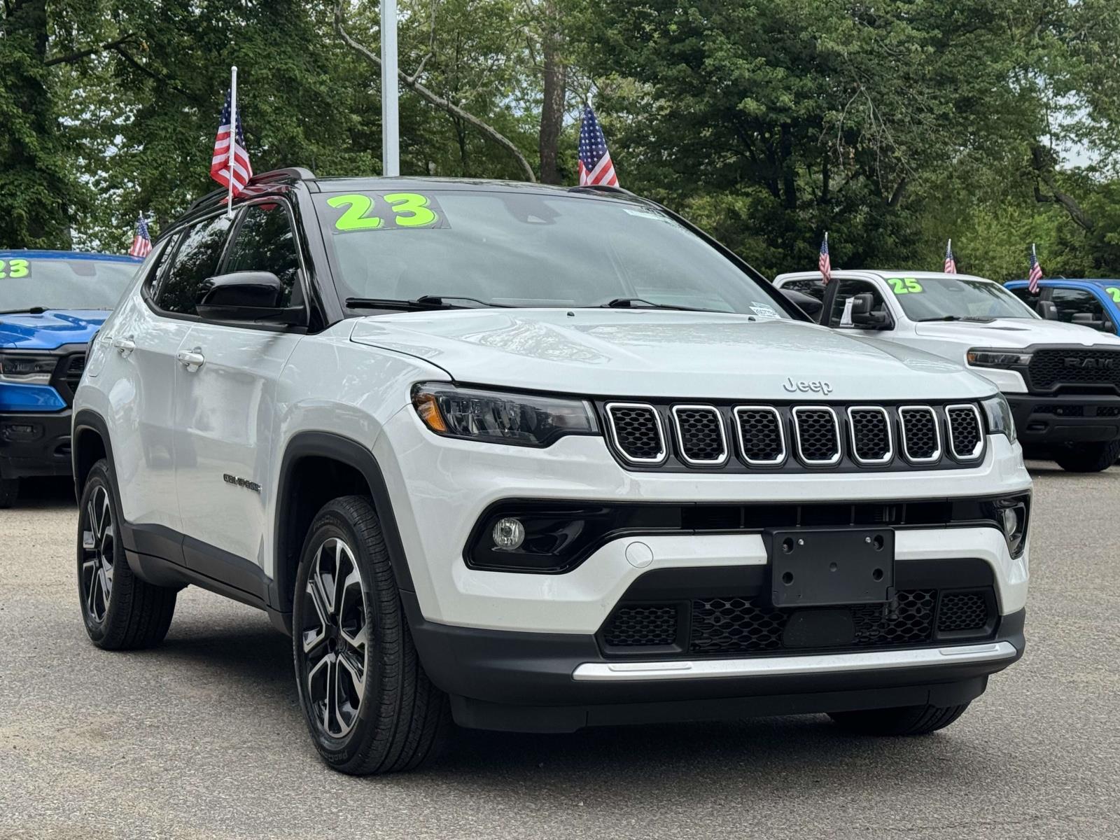 2023 Jeep Compass Limited 4X4's photo