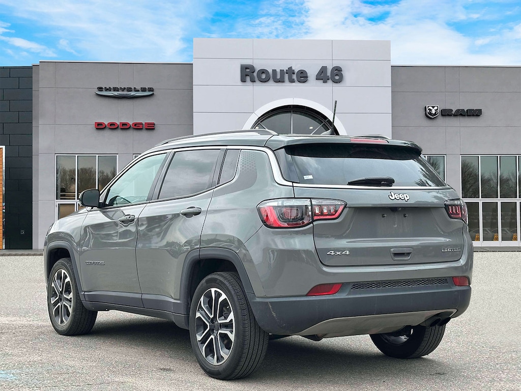 Used 2022 Jeep Compass Limited 4x4 Sport Utility