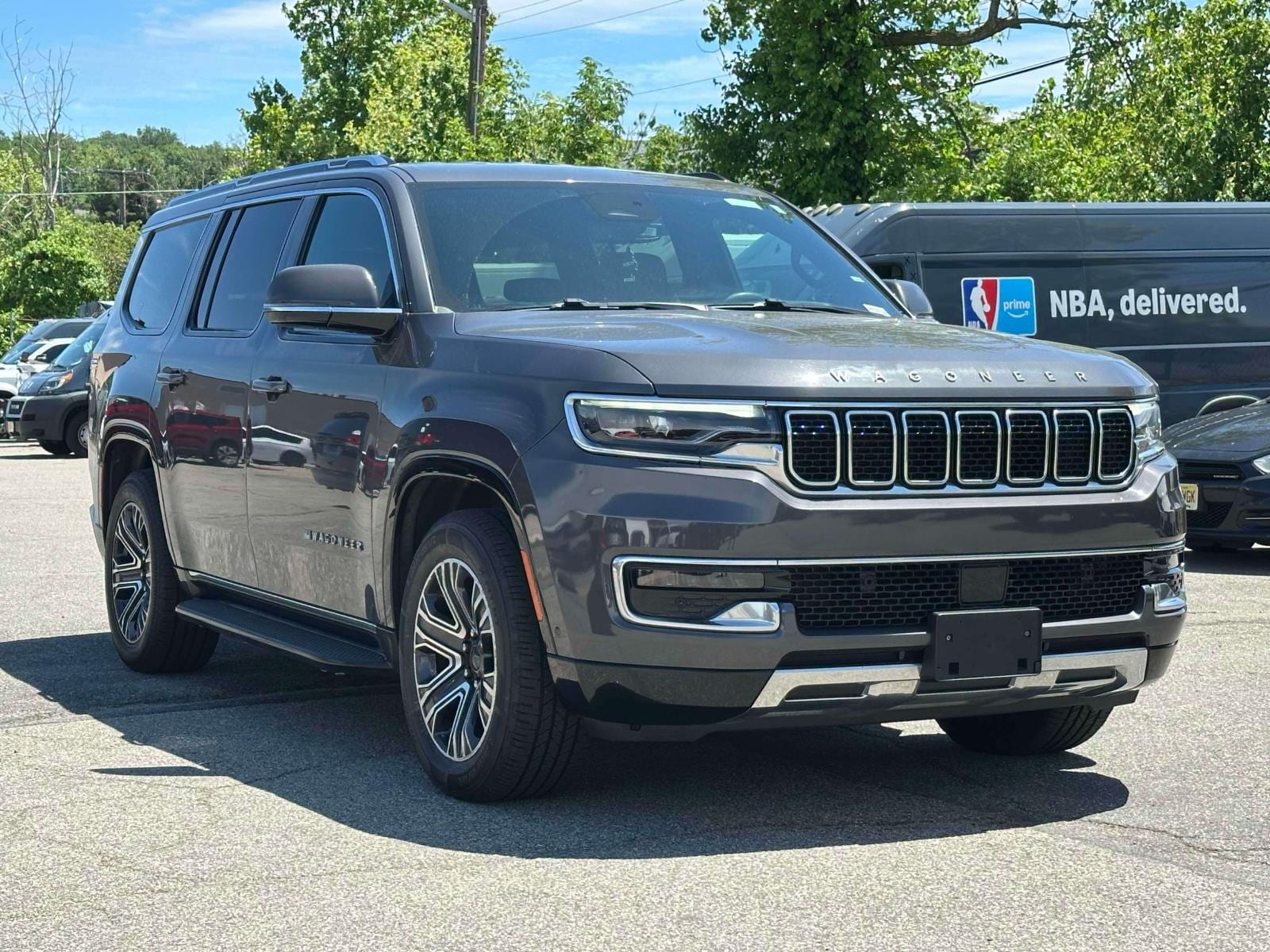 2022 Jeep Wagoneer Series III 4WD's photo