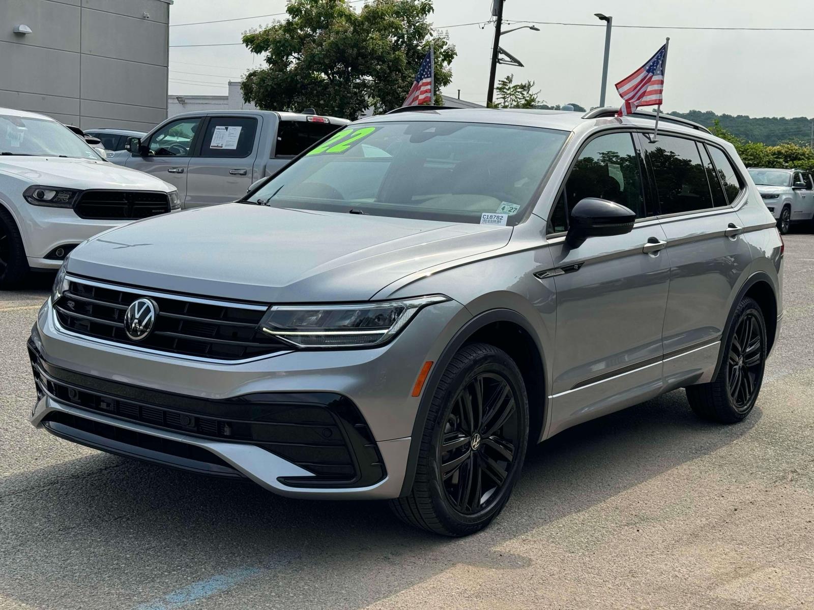 Used 2022 Volkswagen Tiguan SE R-LINE BLACK with VIN 3VV8B7AX5NM072223 for sale in Little Falls, NJ