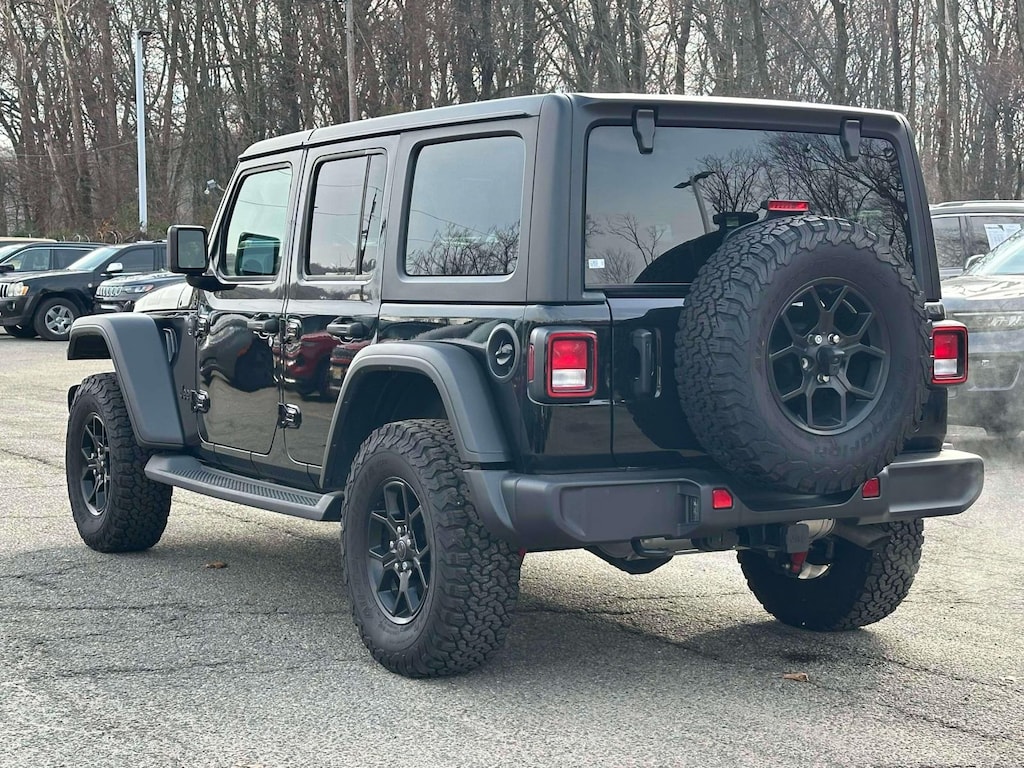 Used 2024 Jeep Wrangler Willys 4x4 Sport Utility