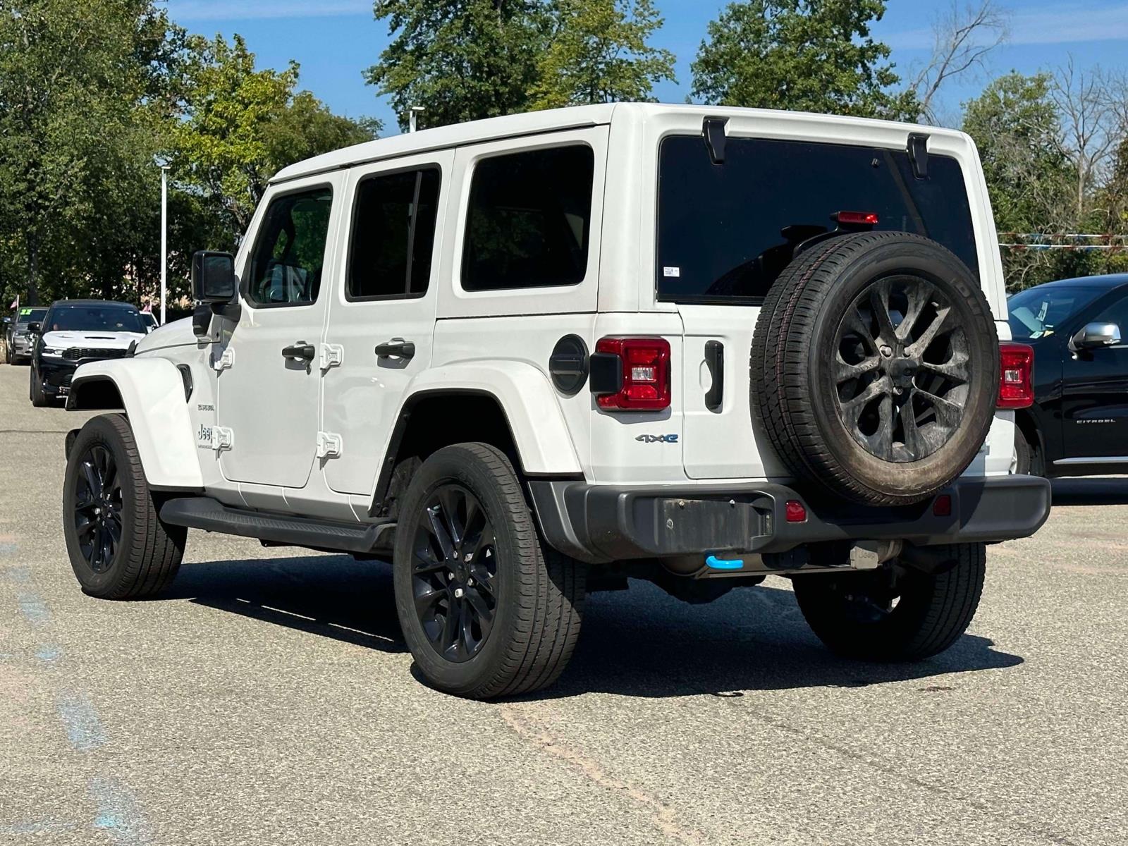 2023 Jeep Wrangler 4xe Sahara Sport photo 3