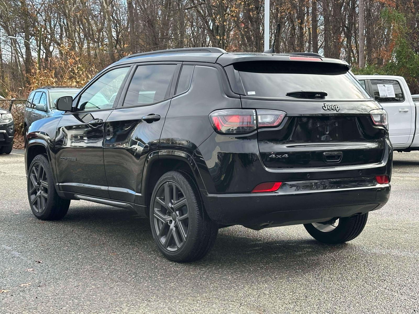 2024 Jeep Compass Limited photo 2