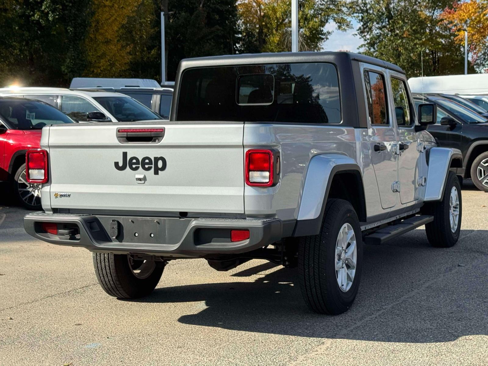 Used 2023 Jeep Gladiator Sport S 4x4 Crew Cab Pickup