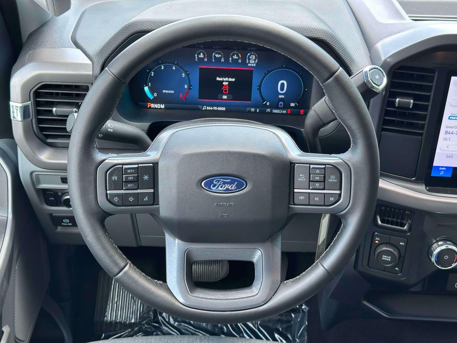 2025 Ford F-150 XLT - Photo 11