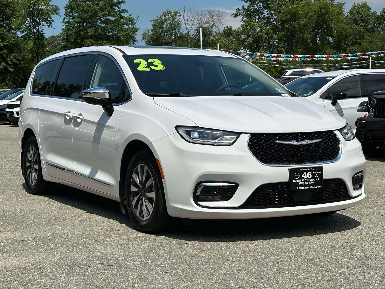 2023 Chrysler Pacifica Hybrid