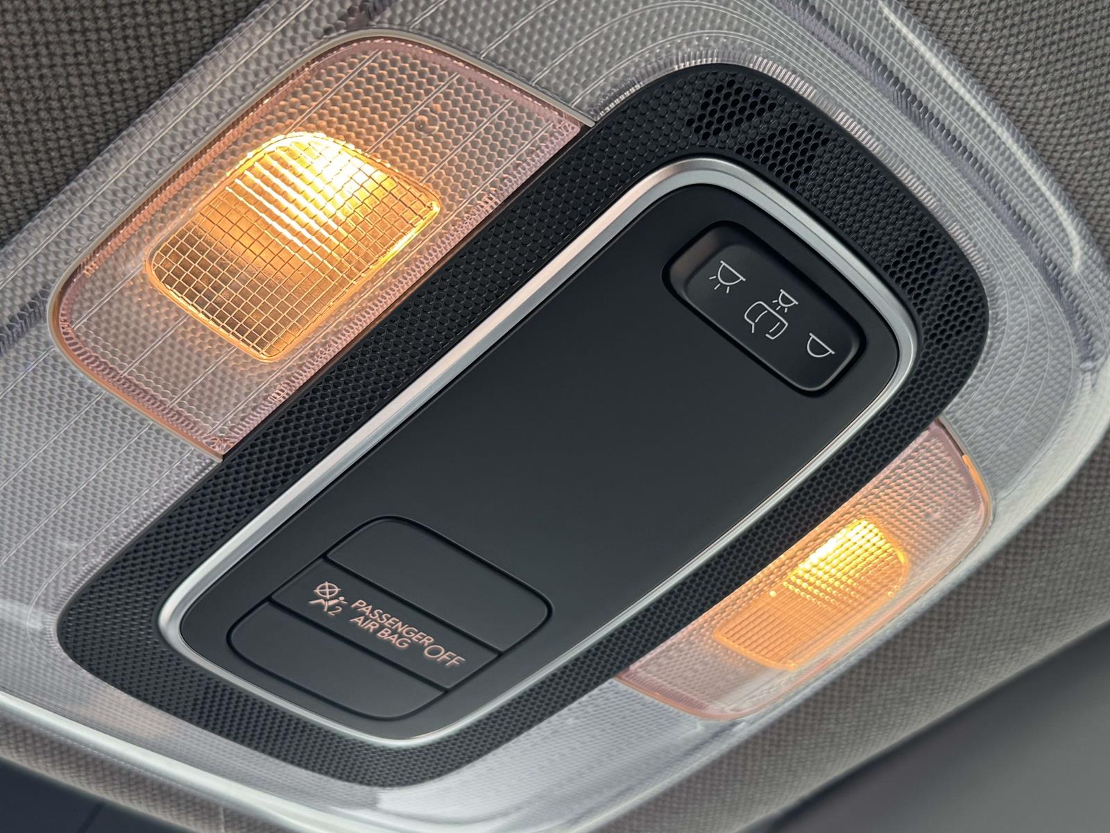 2025 Hyundai Elantra SEL - Photo 14