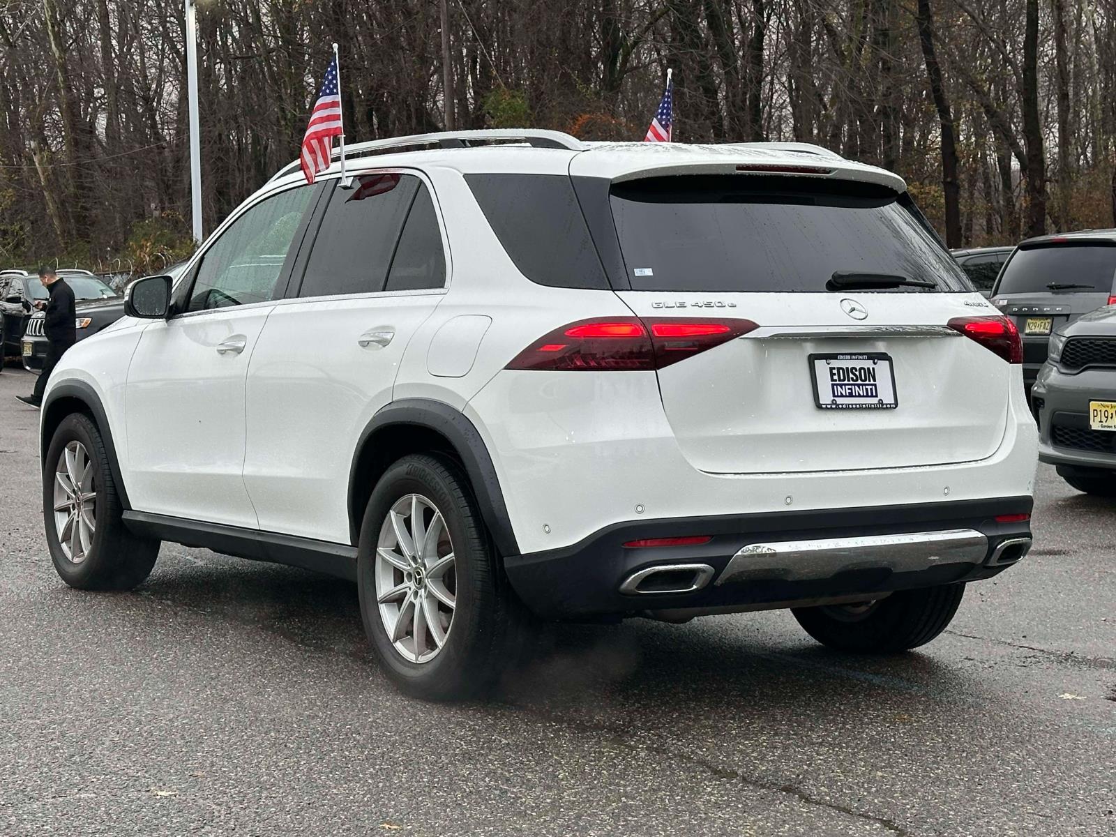2024 Mercedes Benz GLE 450e 4MATIC photo 3