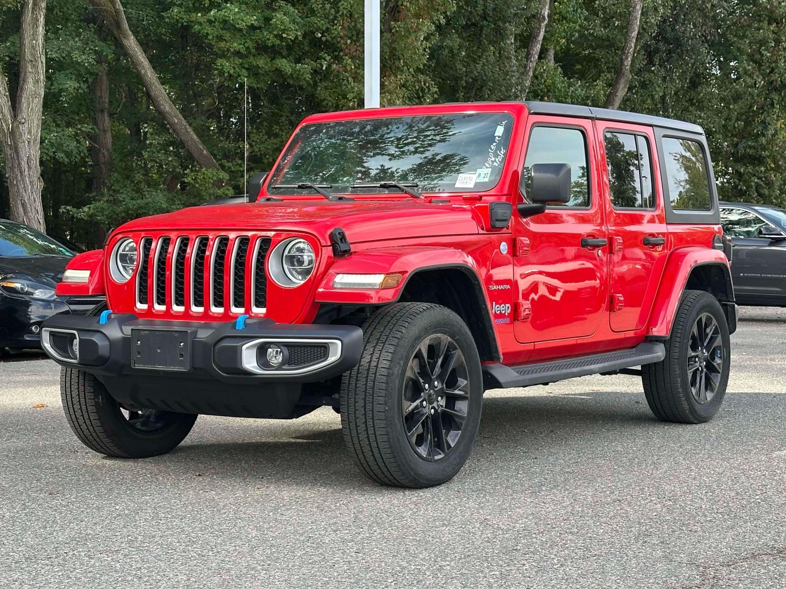 2022 Jeep Wrangler 4xe Unlimited Sahara Sport photo 2