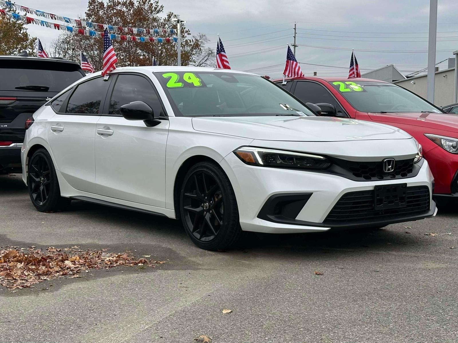 2024 Honda Civic Hatchback Sport's photo