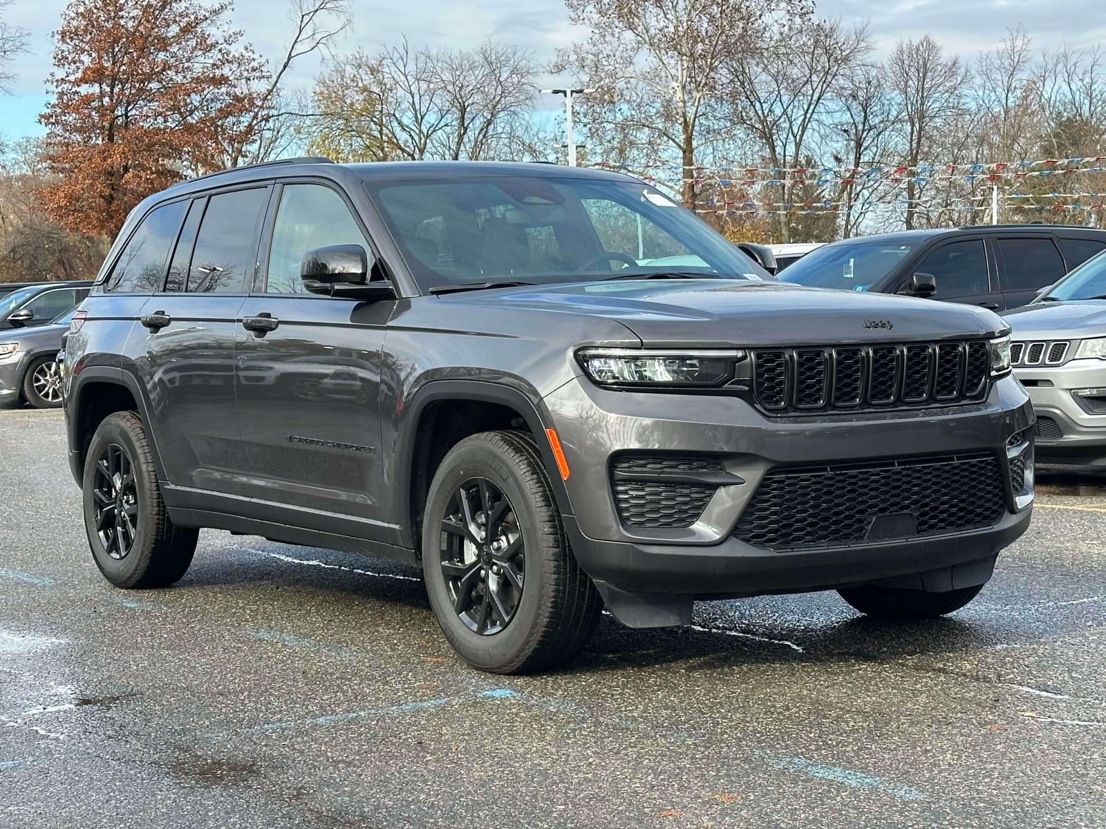 2024 Jeep Grand Cherokee Altitude's photo