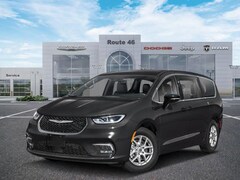 2026 Chrysler Pacifica LIMITED AWD Passenger Van