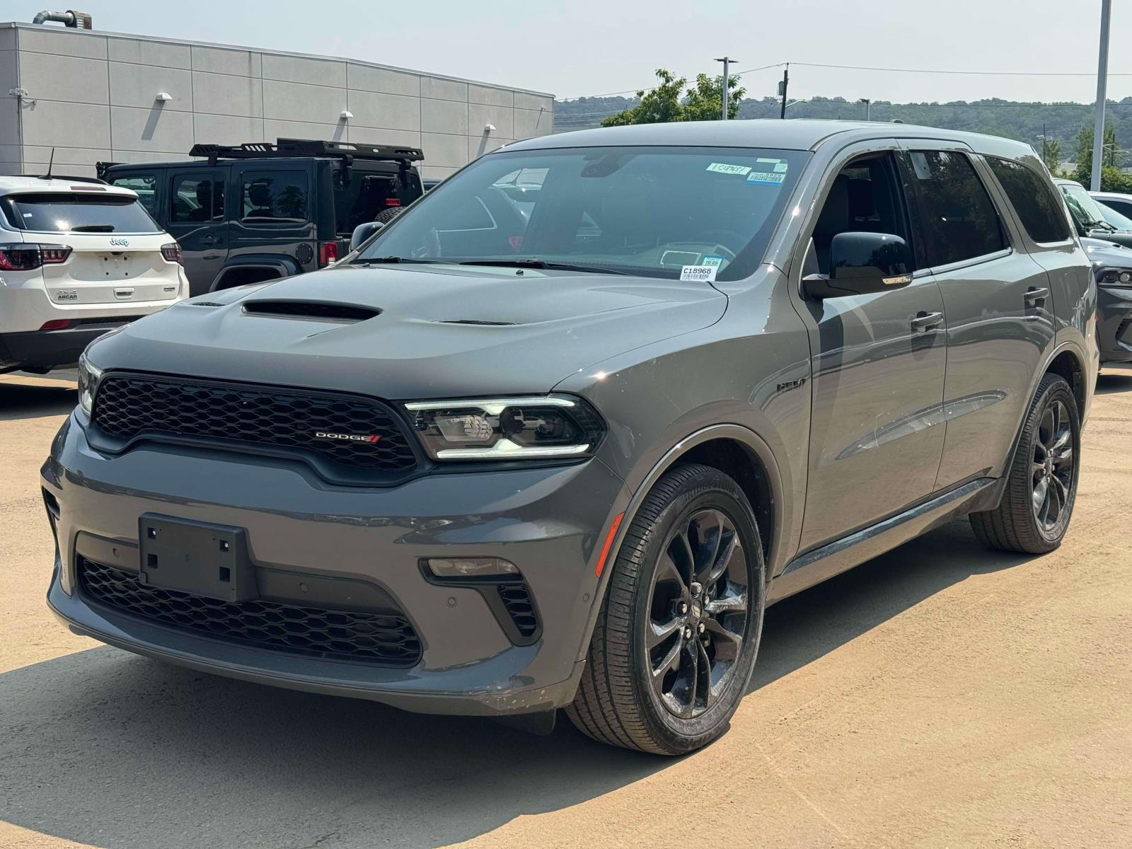 2022 Dodge Durango R/T photo 2