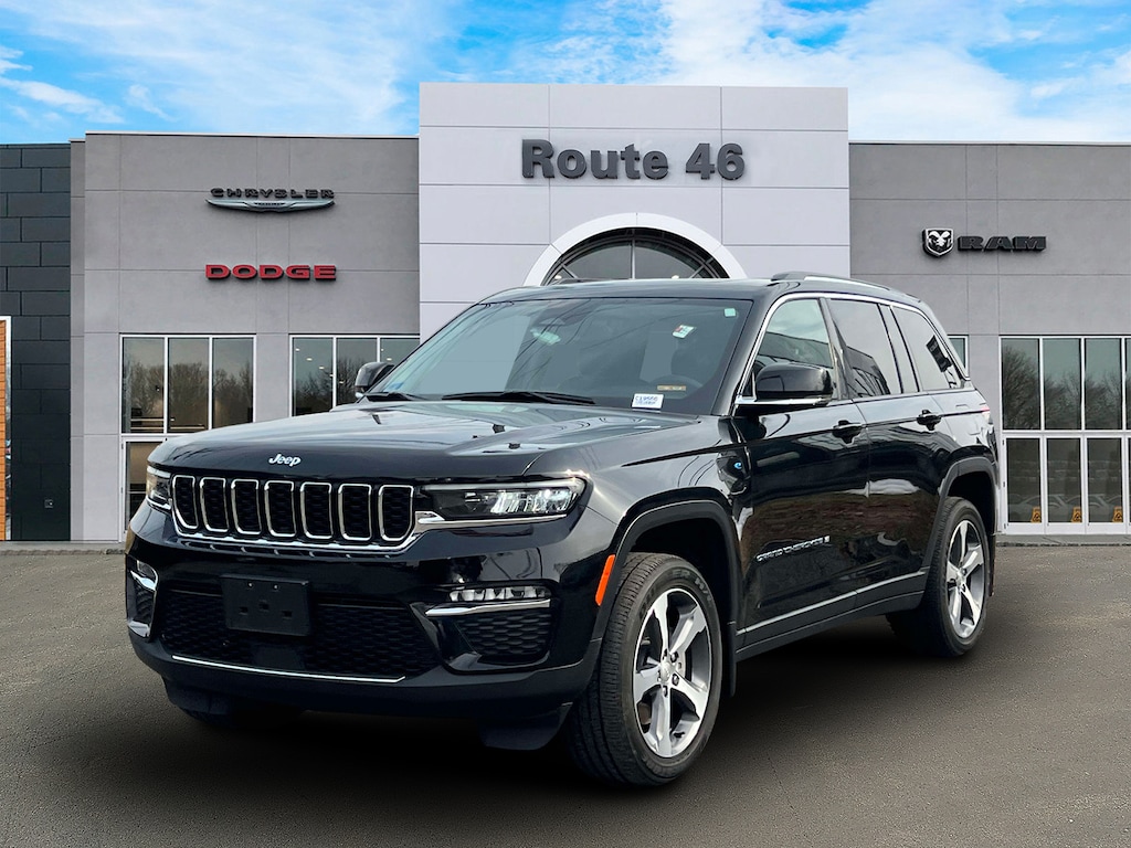 Used 2023 Jeep Grand Cherokee 4xe 4x4 Sport Utility