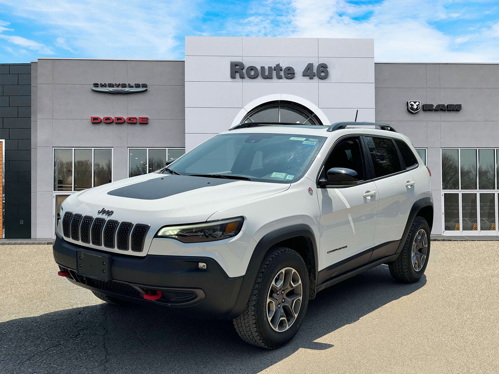 2022 Jeep Cherokee Trailhawk photo 2