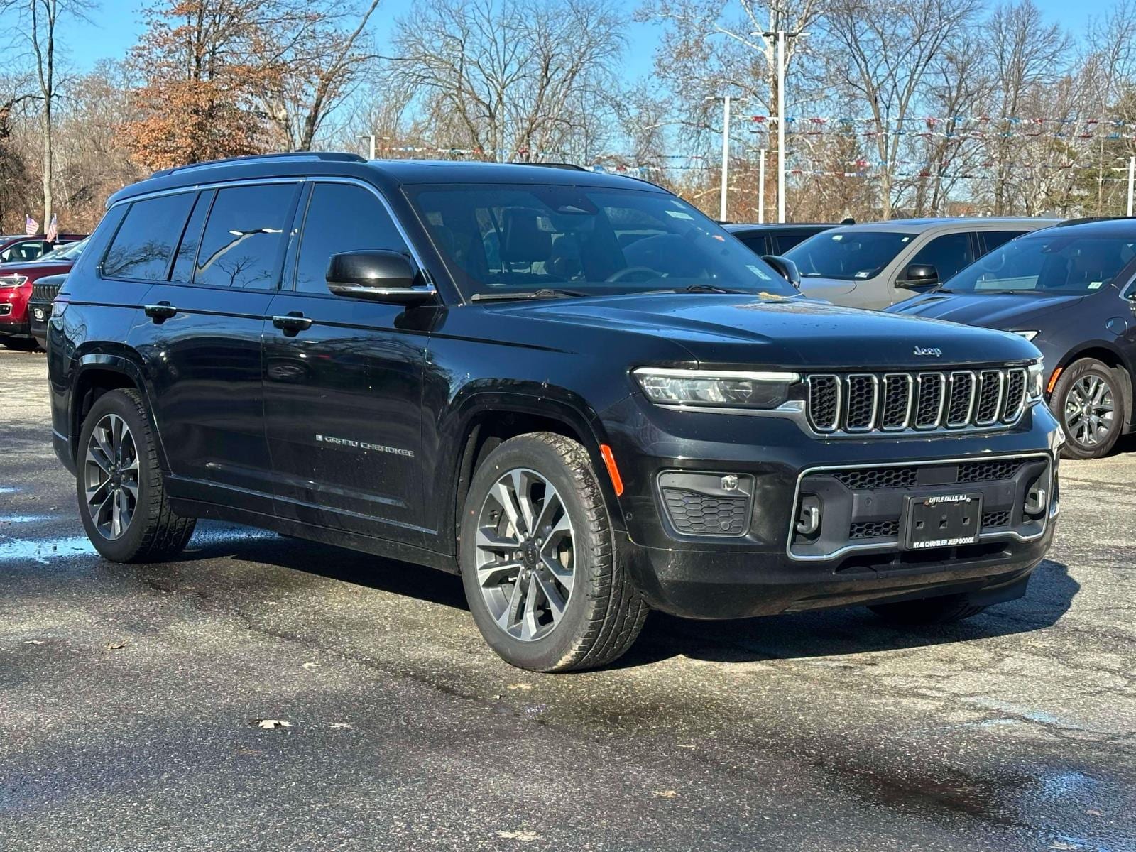 2021 Jeep Grand Cherokee L Overland's photo