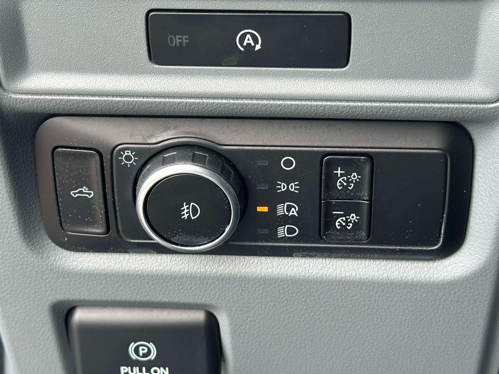 2025 Ford F-150 XLT - Photo 17