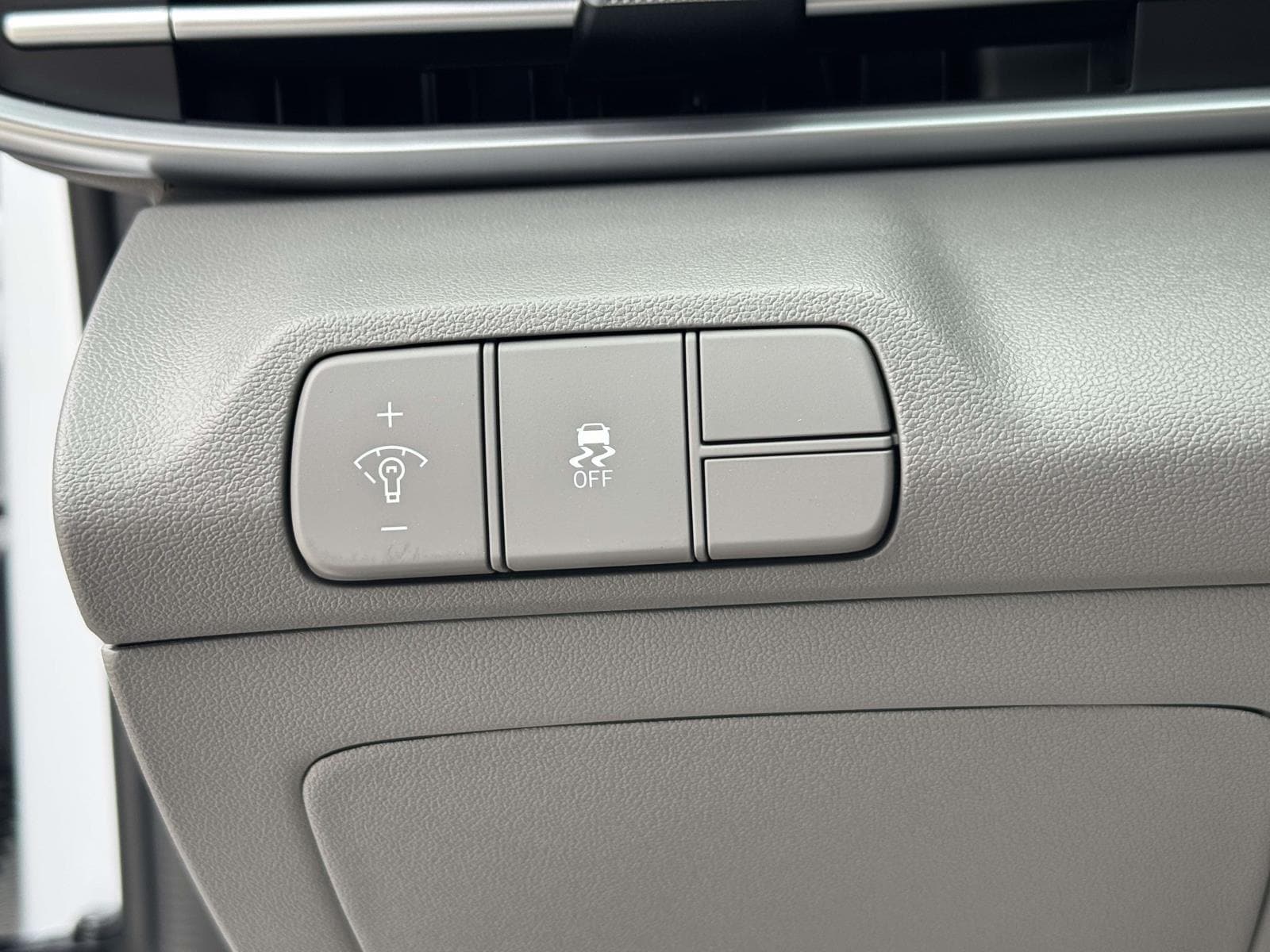 2025 Hyundai Elantra SEL - Photo 26