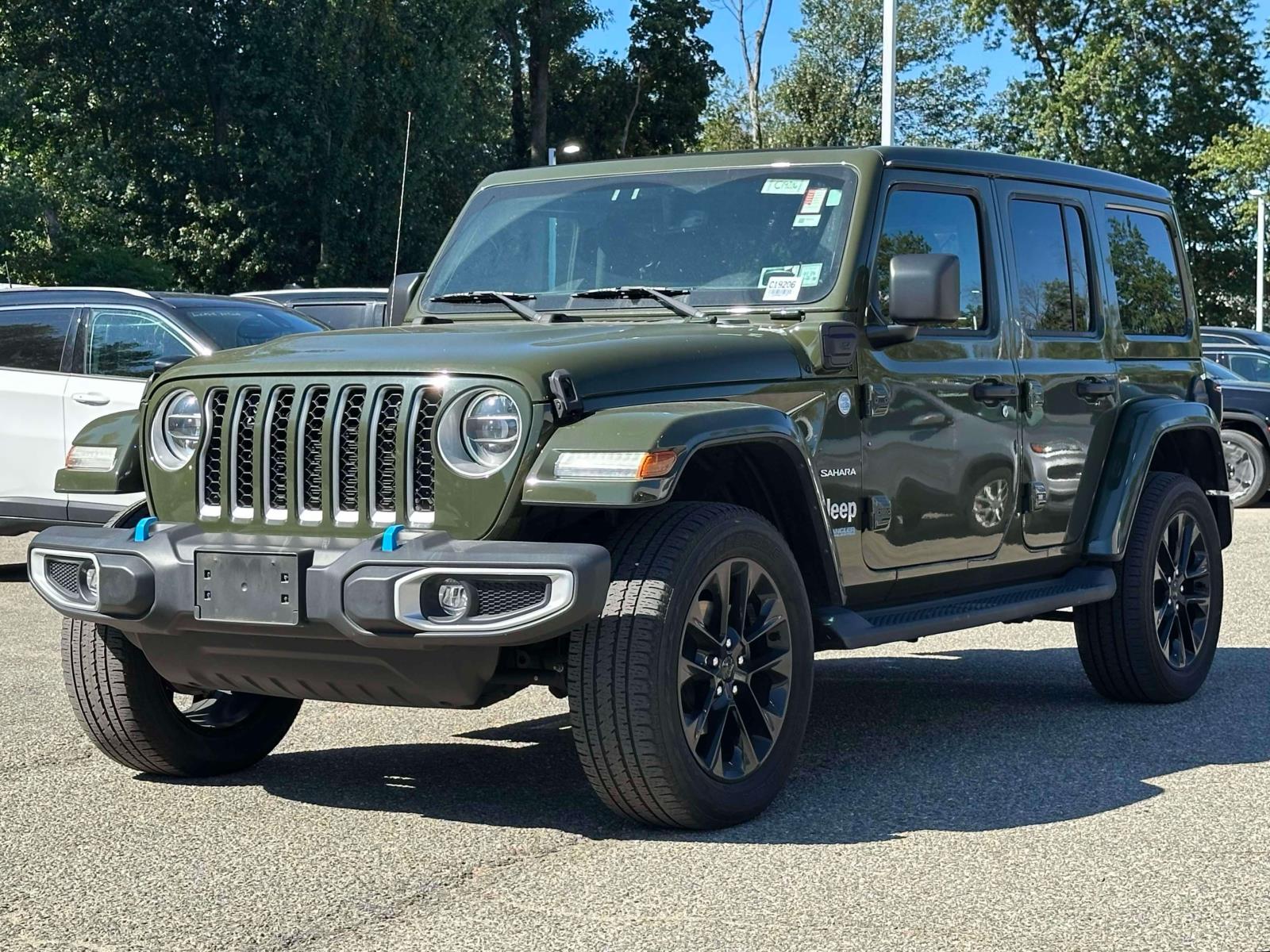 2022 Jeep Wrangler 4xe Unlimited Sahara Sport photo 2