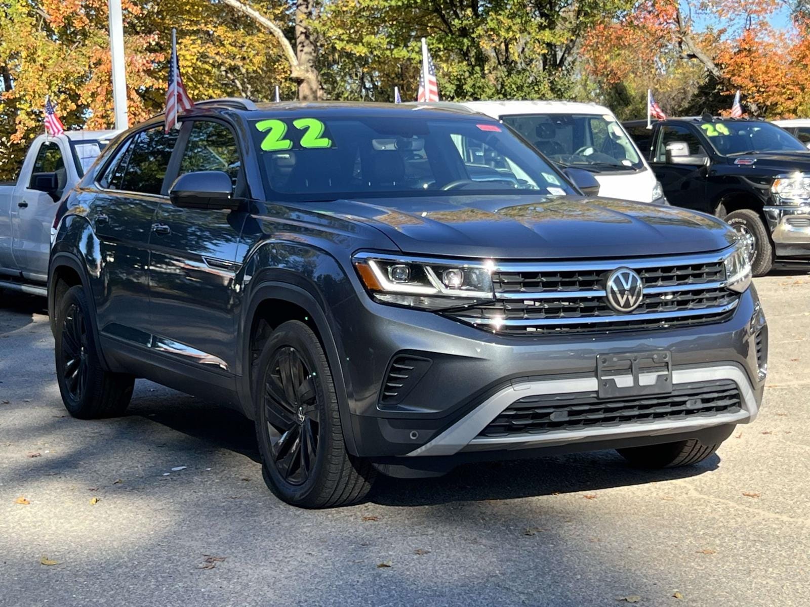 2022 Volkswagen Atlas Cross Sport SE w/Tech's photo