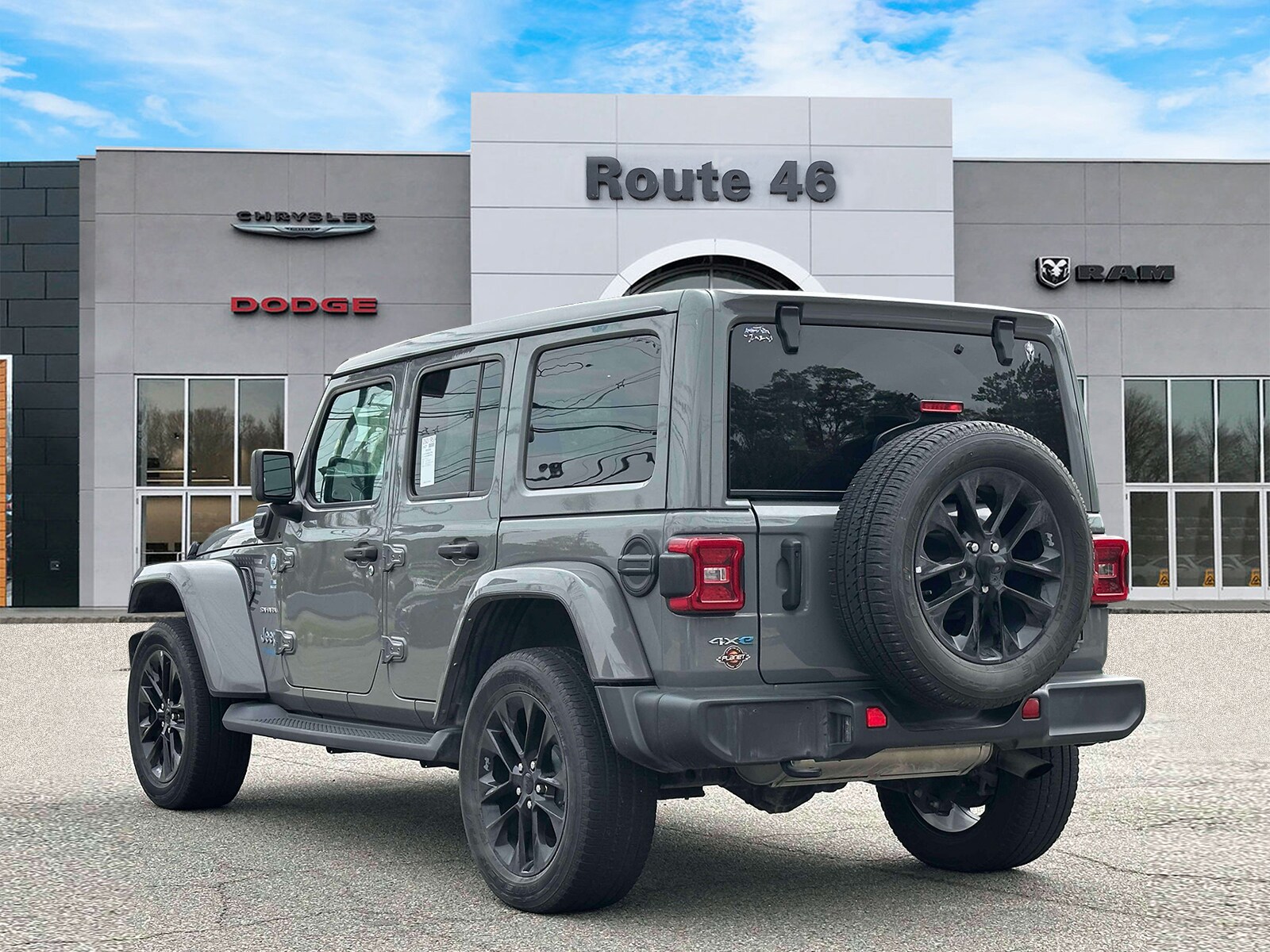 2021 Jeep Wrangler 4xe Unlimited Sahara Sport photo 2