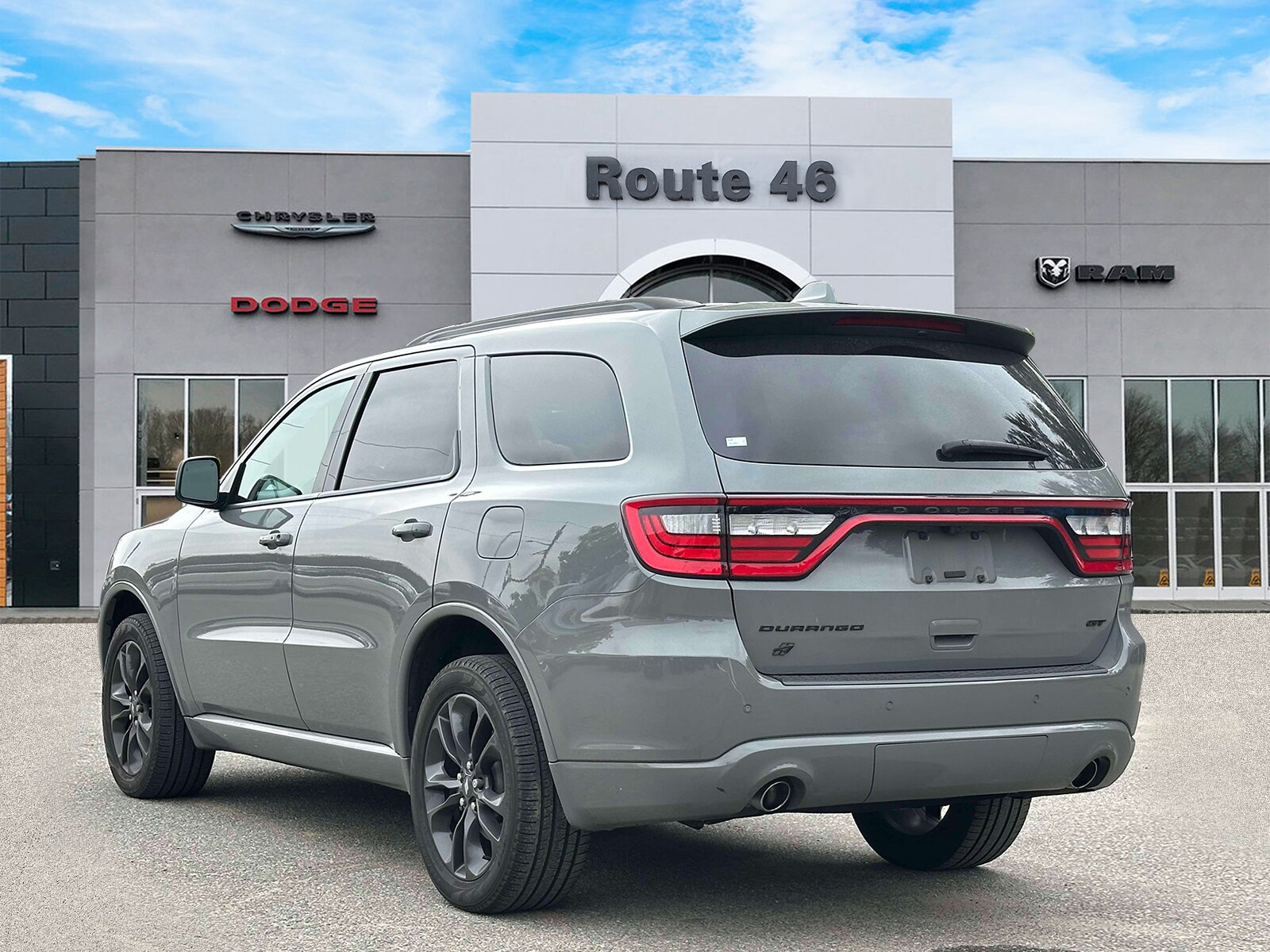 2022 Dodge Durango GT Plus photo 2