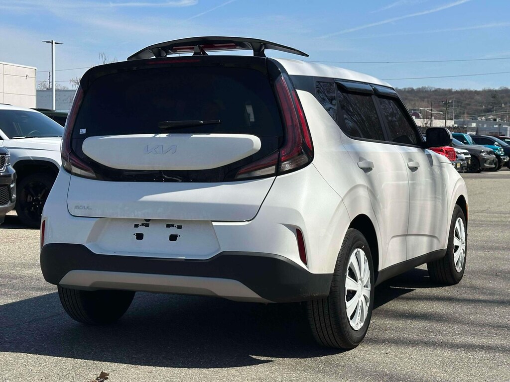 Used 2025 Kia Soul LX FWD Car
