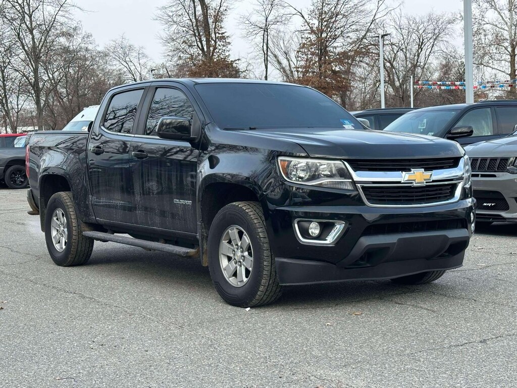 Used 2018 Chevrolet Colorado 4WD Crew Cab 128.3 Work Truck Crew Cab Pickup