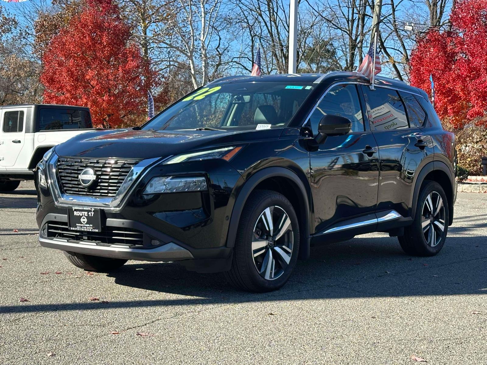 2022 Nissan Rogue SL photo 2