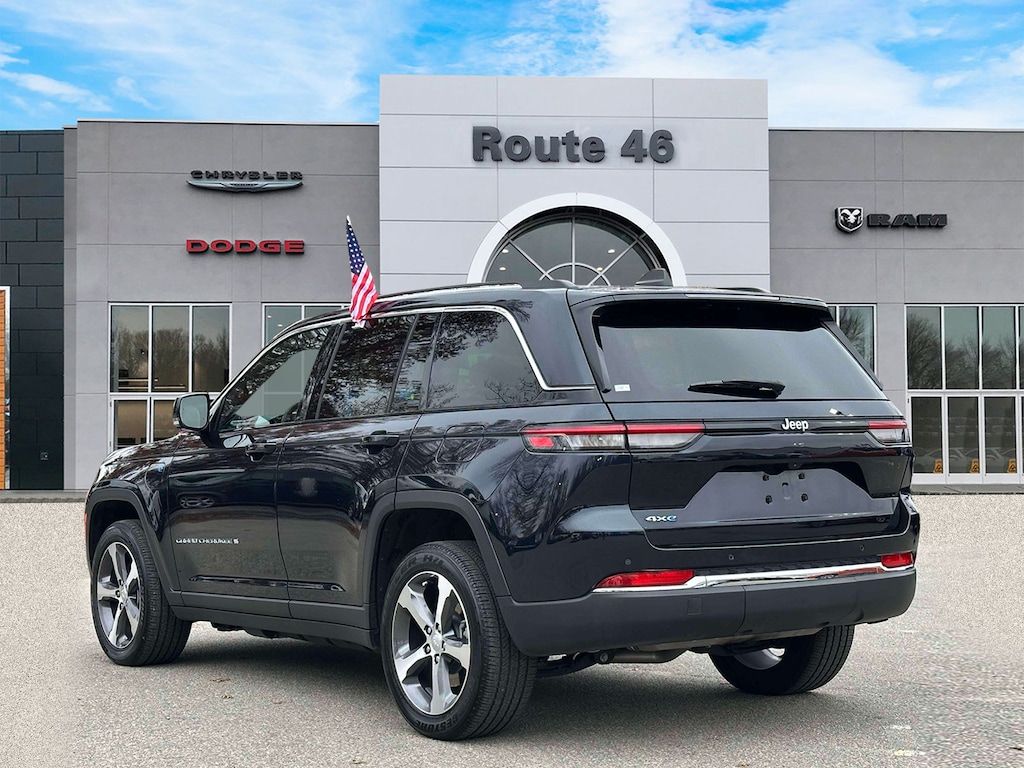 Used 2023 Jeep Grand Cherokee 4xe 4x4 Sport Utility