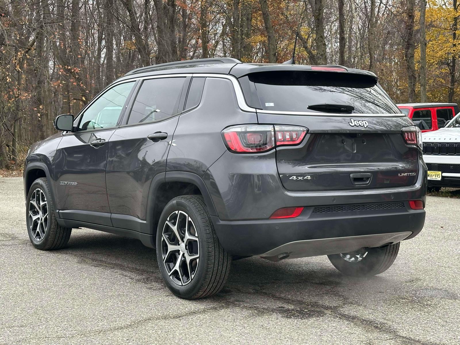 2024 Jeep Compass Limited photo 2