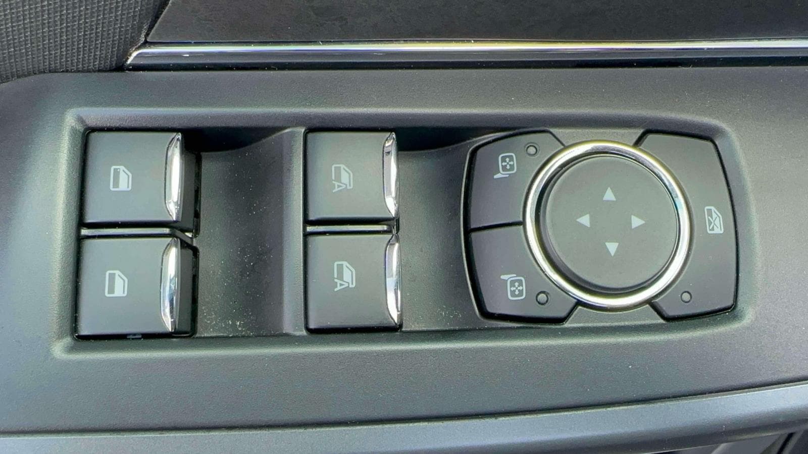 2025 Ford F-150 XLT - Photo 12