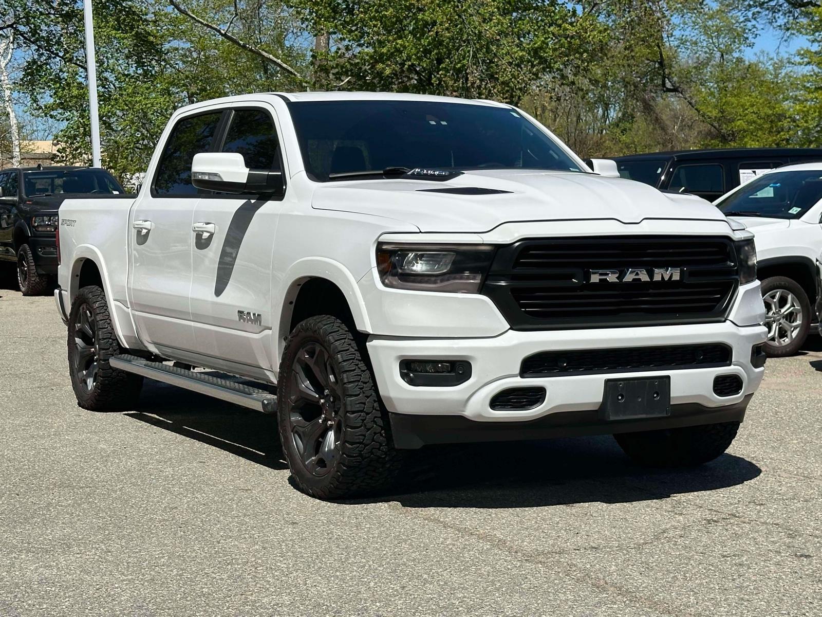 2022 RAM 1500 Laramie 4x4 Crew Cab 5'7's photo