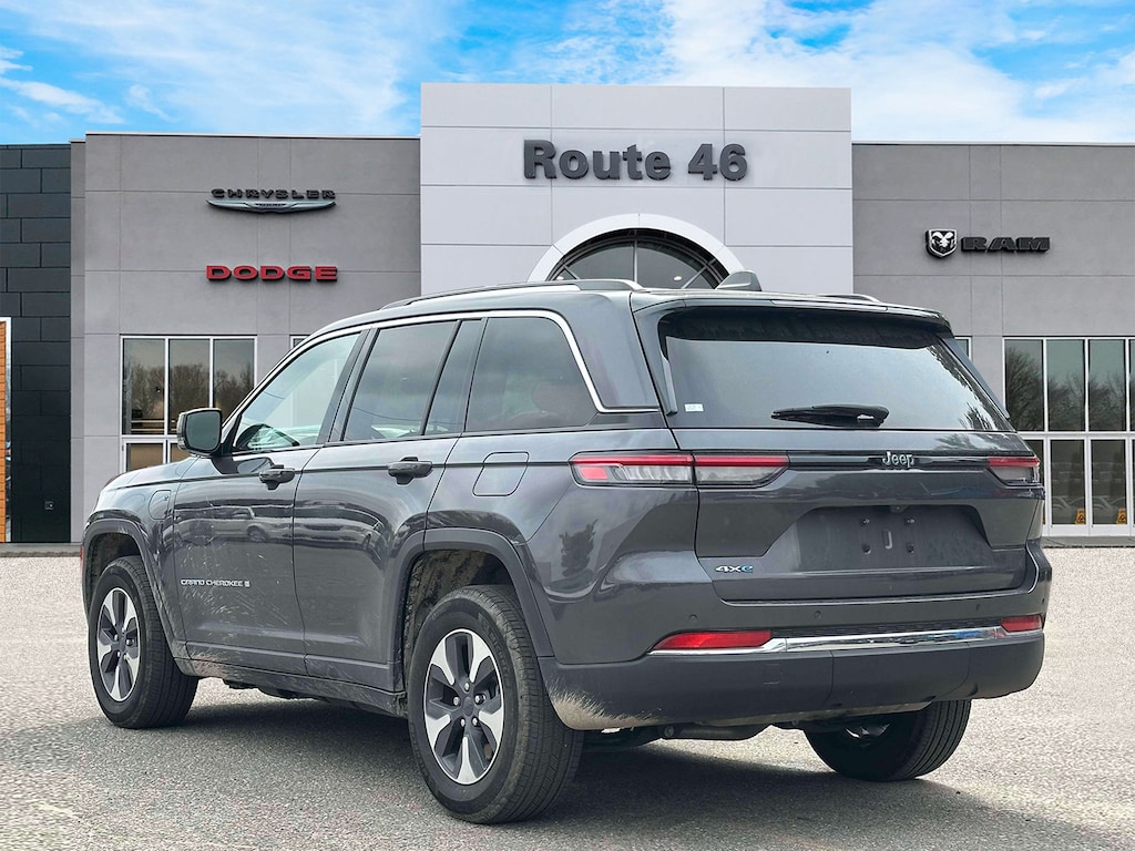 Used 2023 Jeep Grand Cherokee 4xe 4x4 Sport Utility