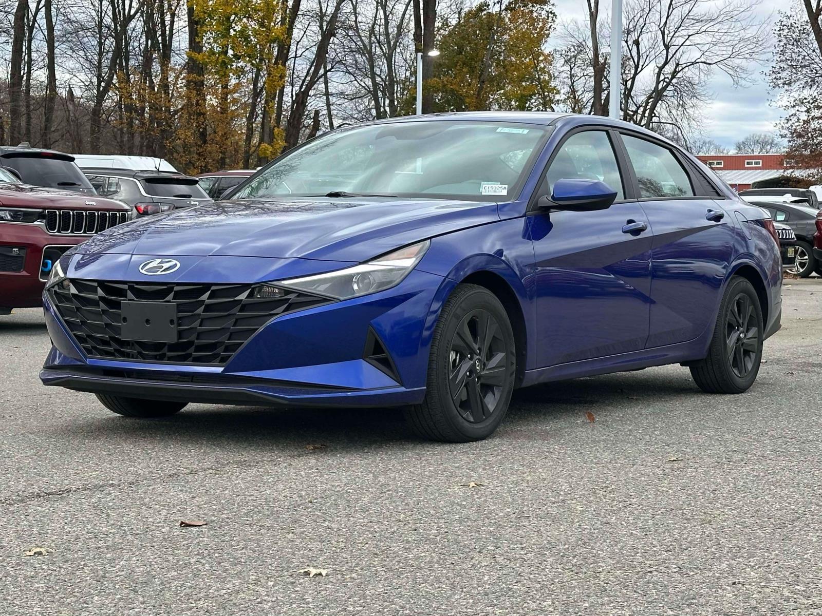 2023 Hyundai Elantra Hybrid Blue photo 2