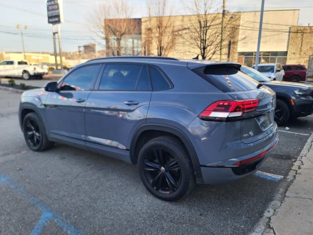Used 2023 Volkswagen Atlas Cross Sport 2.0T SEL R-Line Black 4MOTION Sport Utility