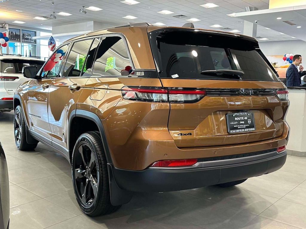 New 2026 Jeep Grand Cherokee LIMITED 4X4 Sport Utility