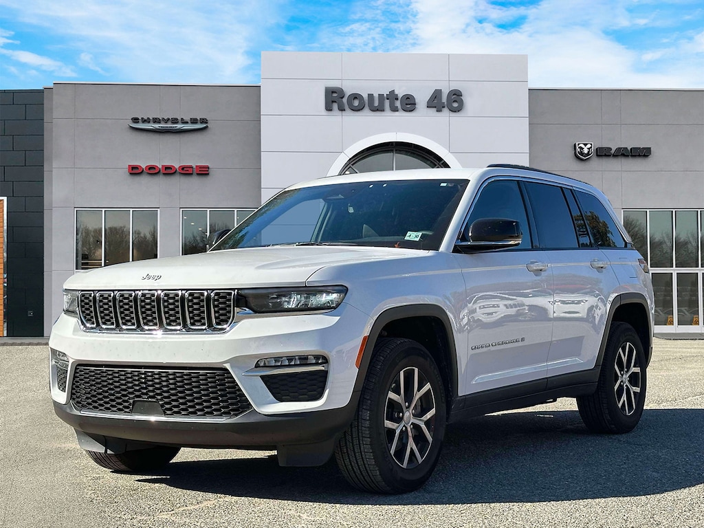 Used 2025 Jeep Grand Cherokee Limited 4x4 Sport Utility