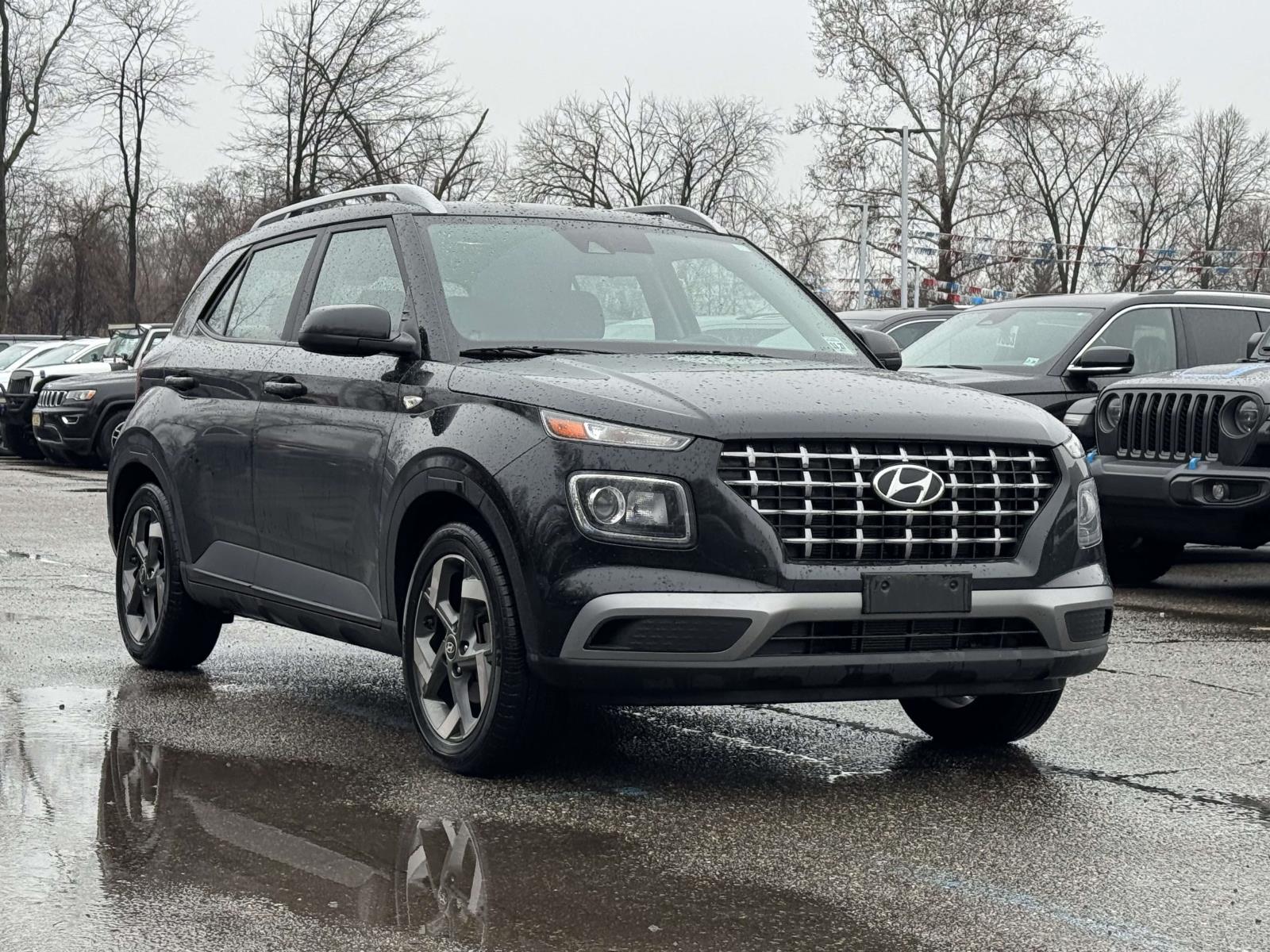 2022 Hyundai Venue SEL