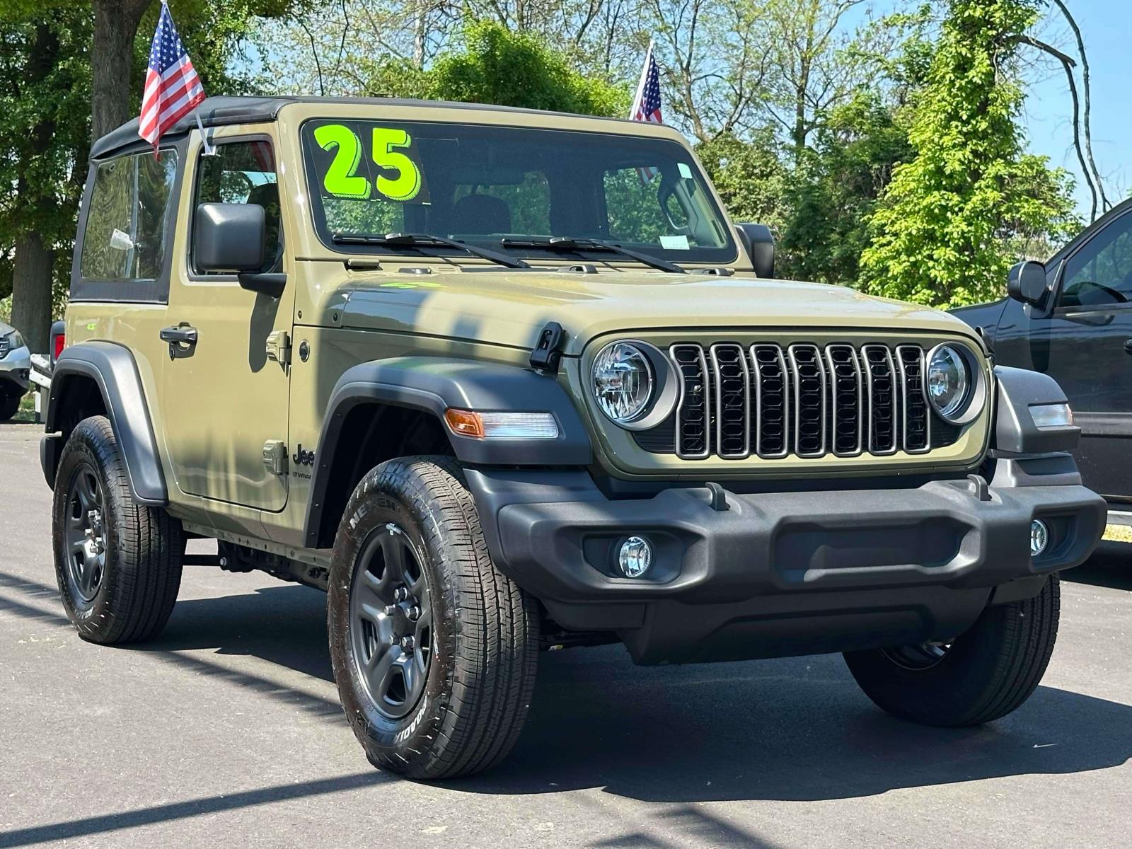 2025 Jeep Wrangler Sport's photo