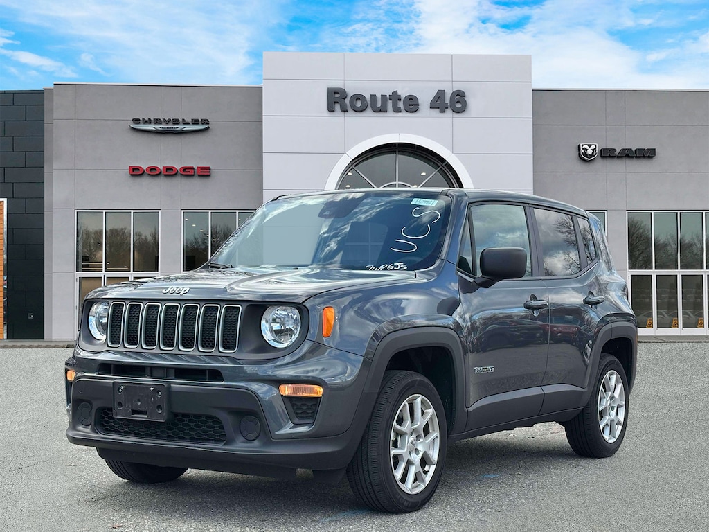 Used 2023 Jeep Renegade Latitude 4x4 Sport Utility