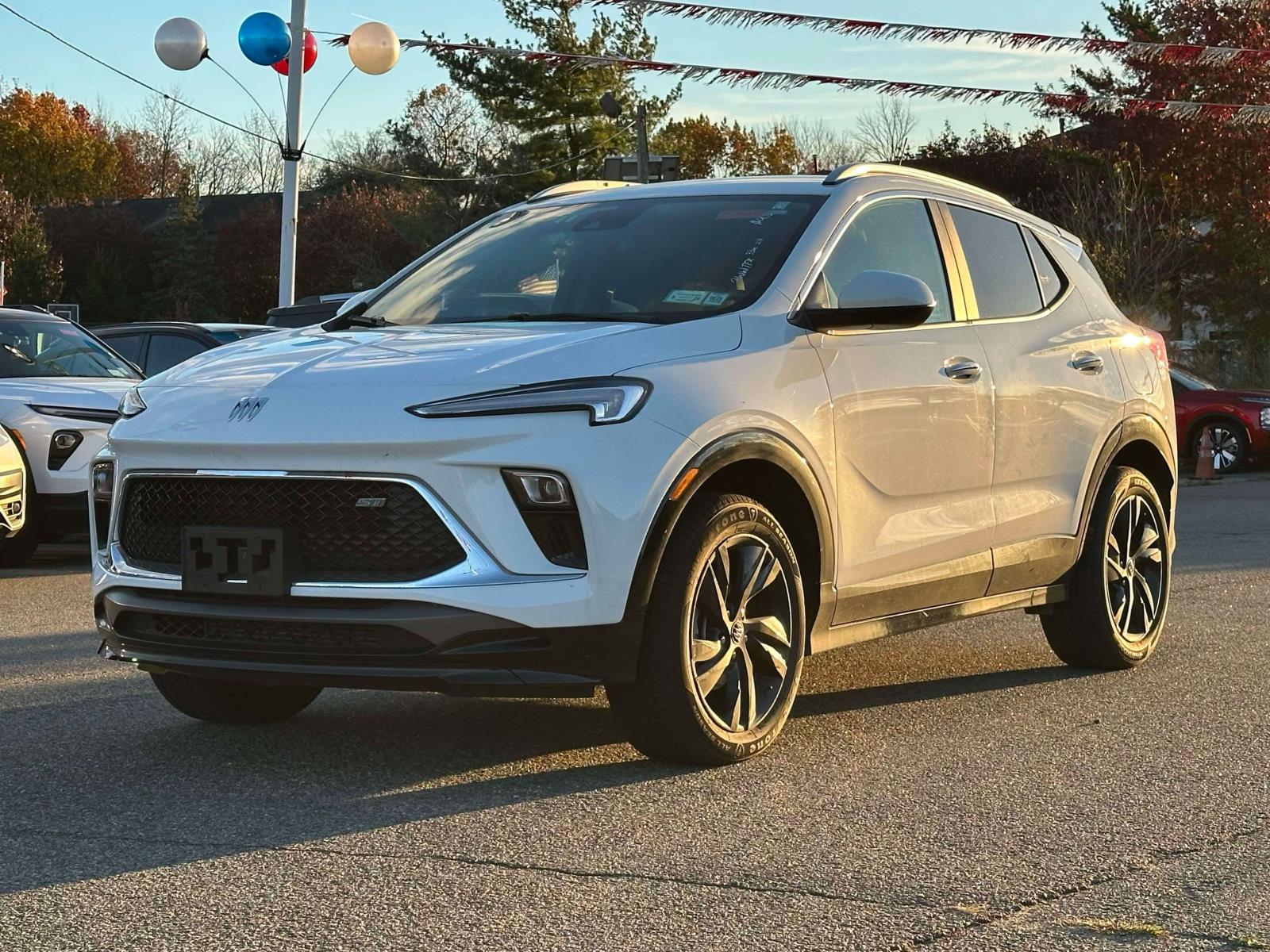 2024 Buick Encore GX Sport Touring photo 2