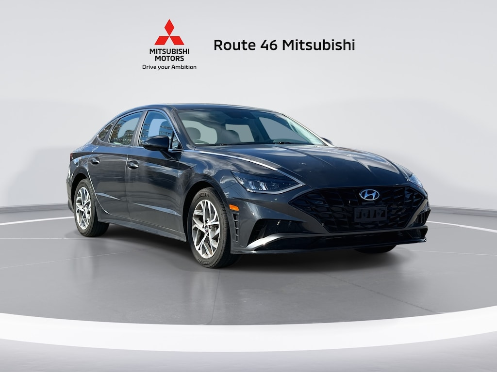 Used 2023 Hyundai Sonata SEL Sedan
