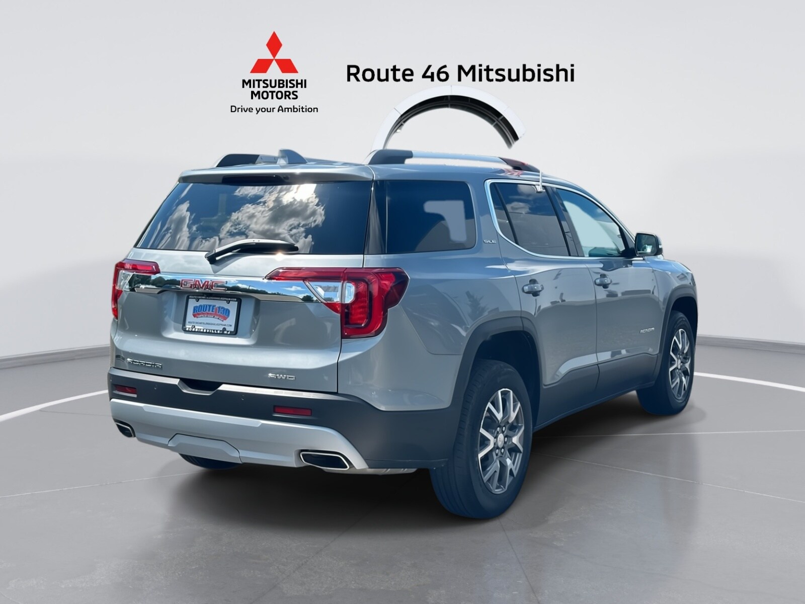 2023 Gmc Acadia SLE photo 2