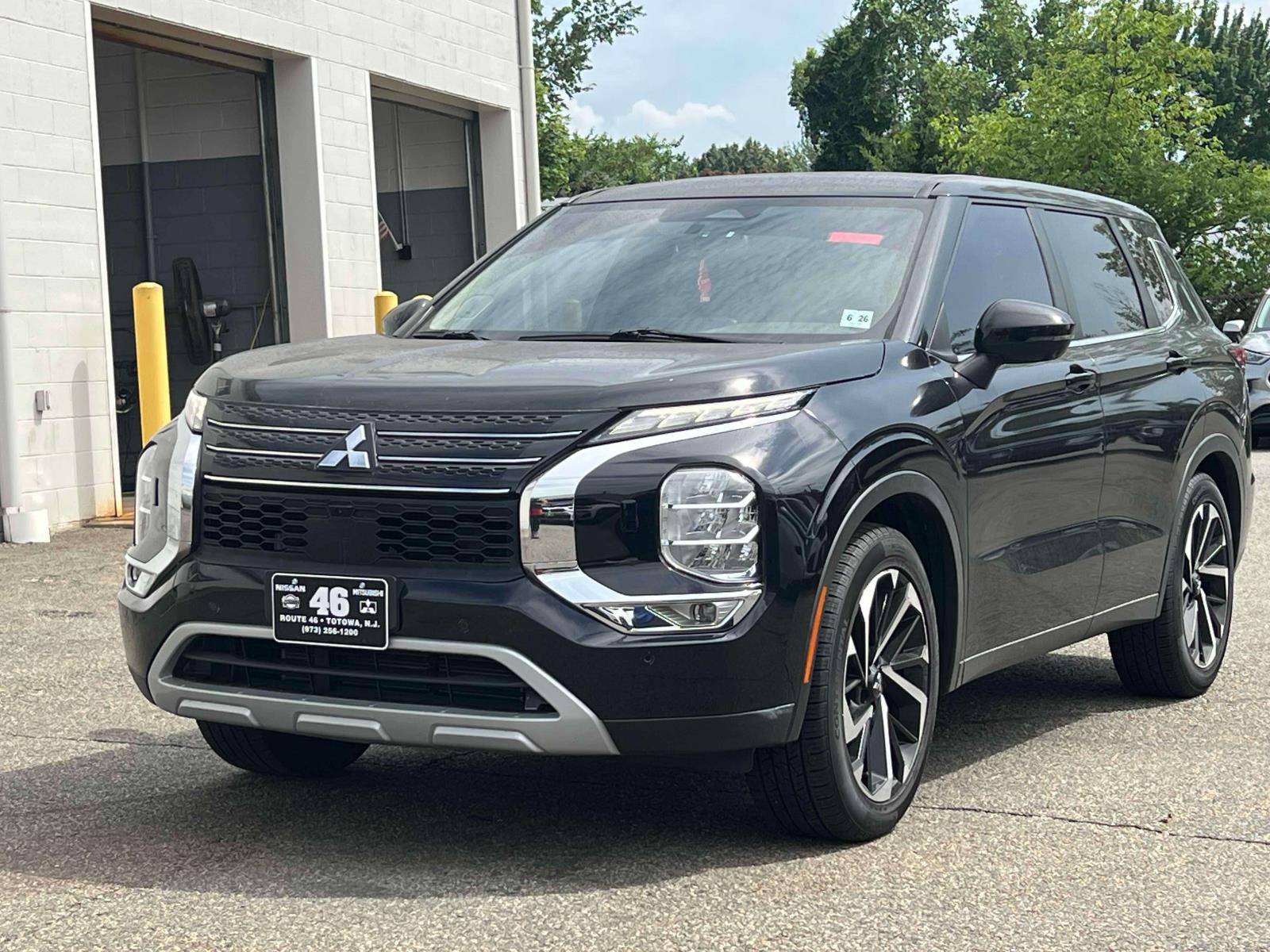 Used 2022 Mitsubishi Outlander SE with VIN JA4J4UA81NZ015740 for sale in Totowa, NJ
